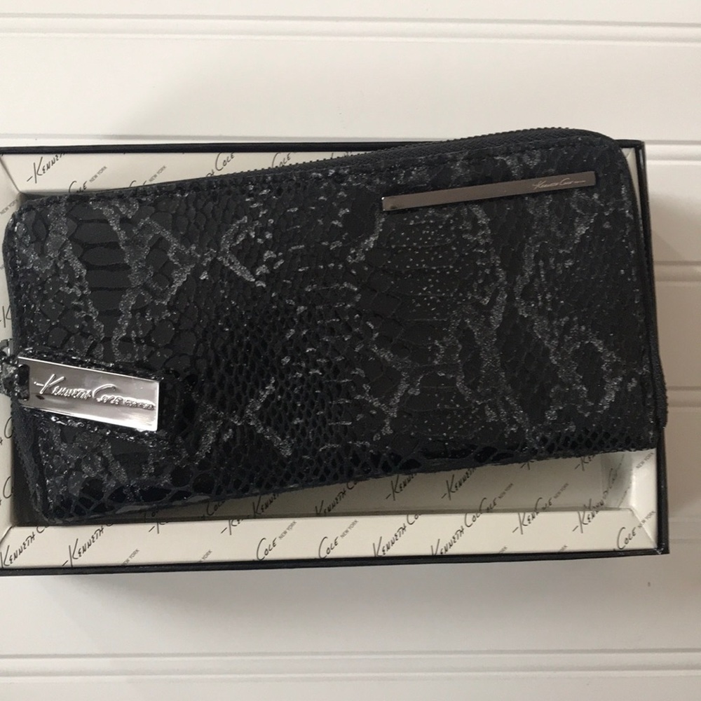 Kenneth Cole Leather Wallet